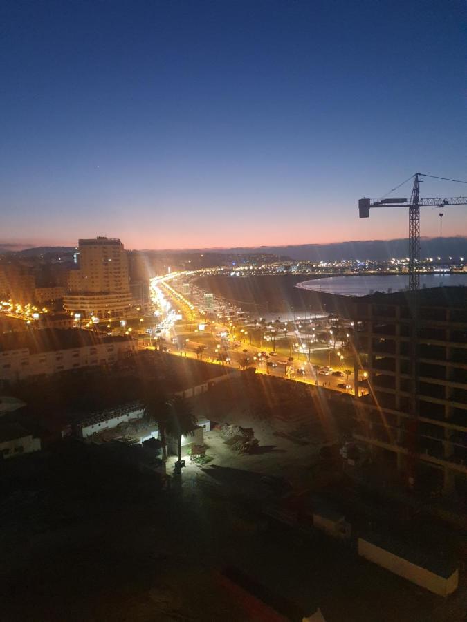 Mont Blanc :Appartement, Vue Sur Mer A 2 Minutes De La Gare. Танжер Екстериор снимка
